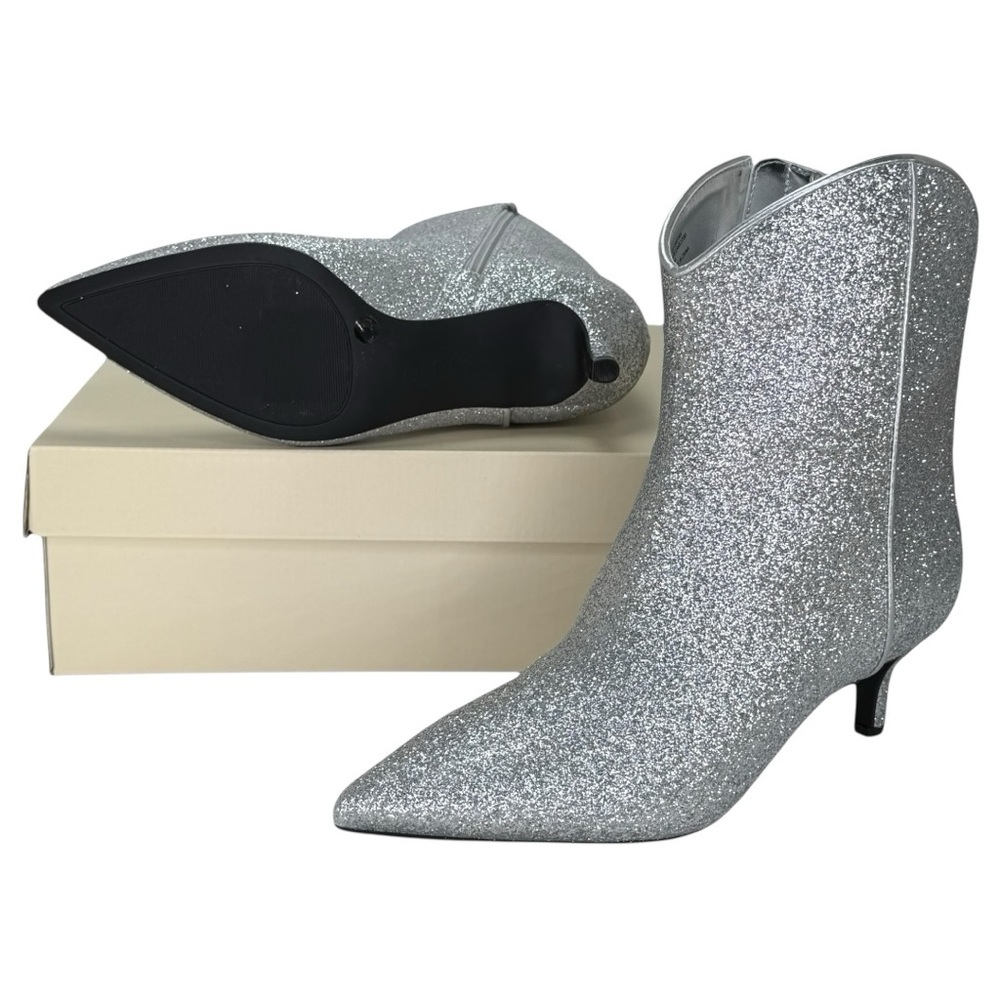 ~ ON 34th Aatira Tulip Silver Glitter Womens Booties Size 6M